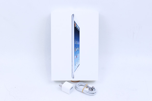 iPad Mini MD531J/A(第1世代 Wi-fiモデル)(25401、03) 拡大