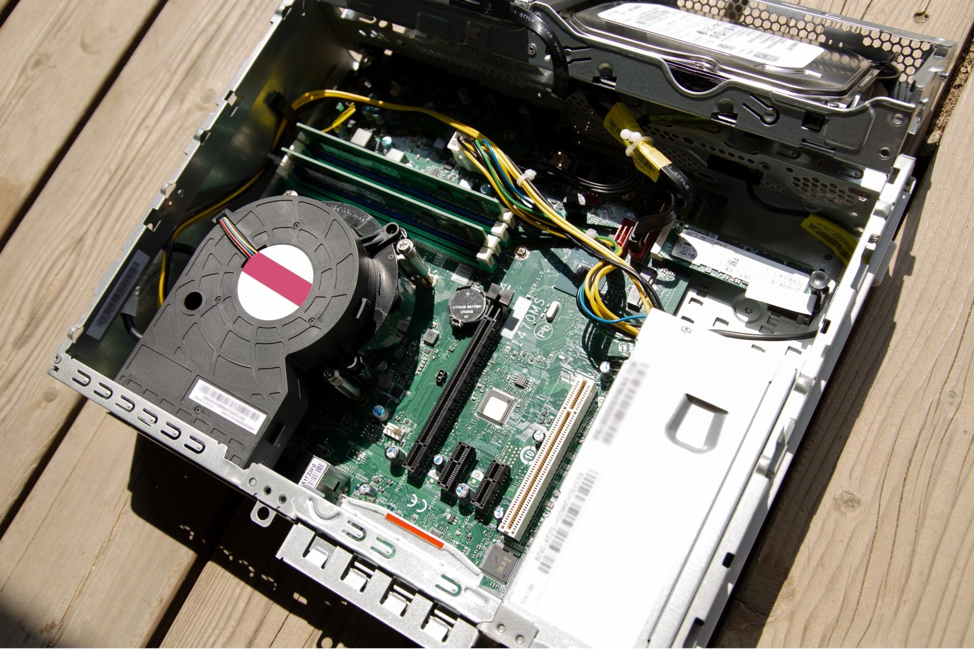 タワー型パソコンのイメージ