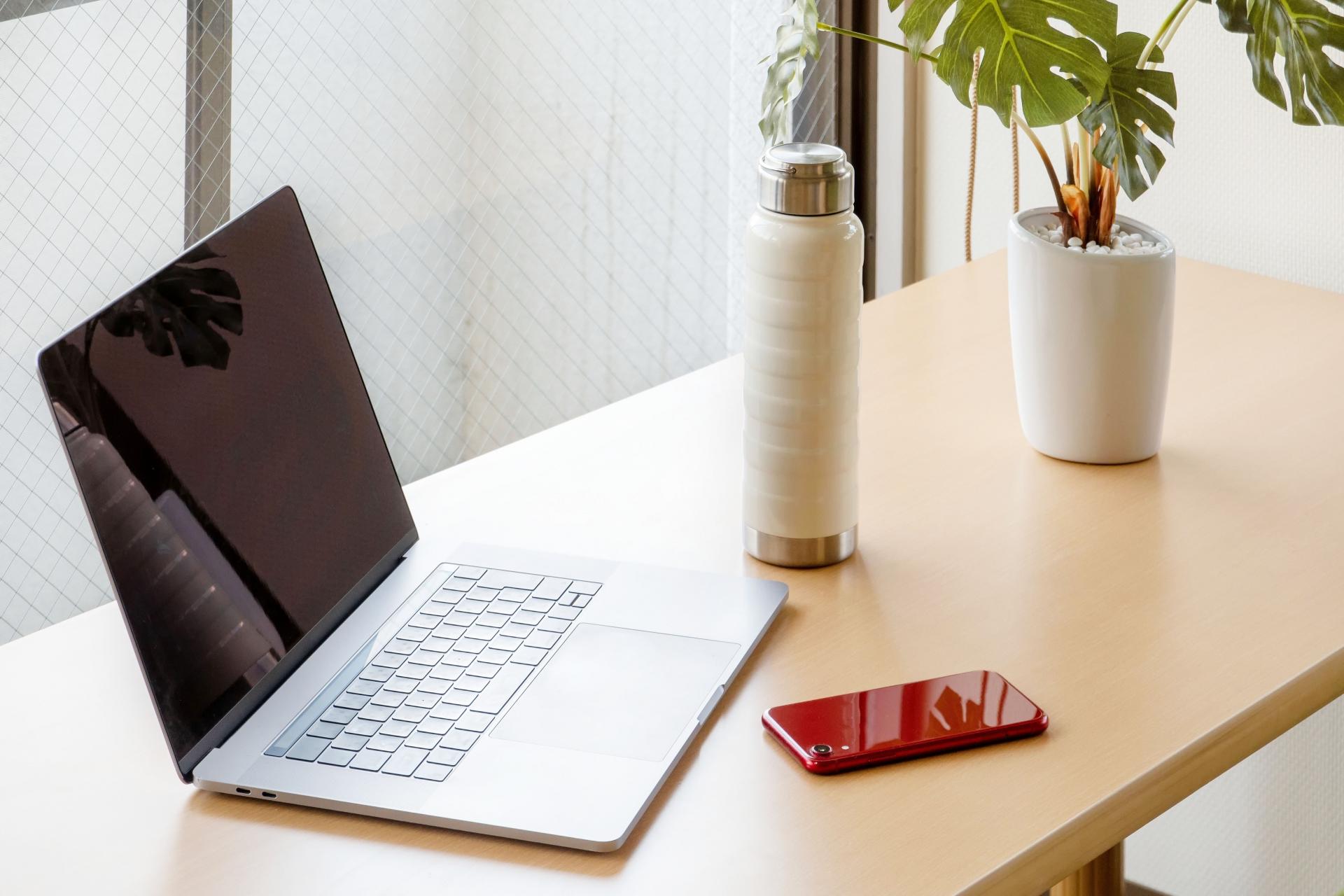 WindowsとMacの比較イメージ