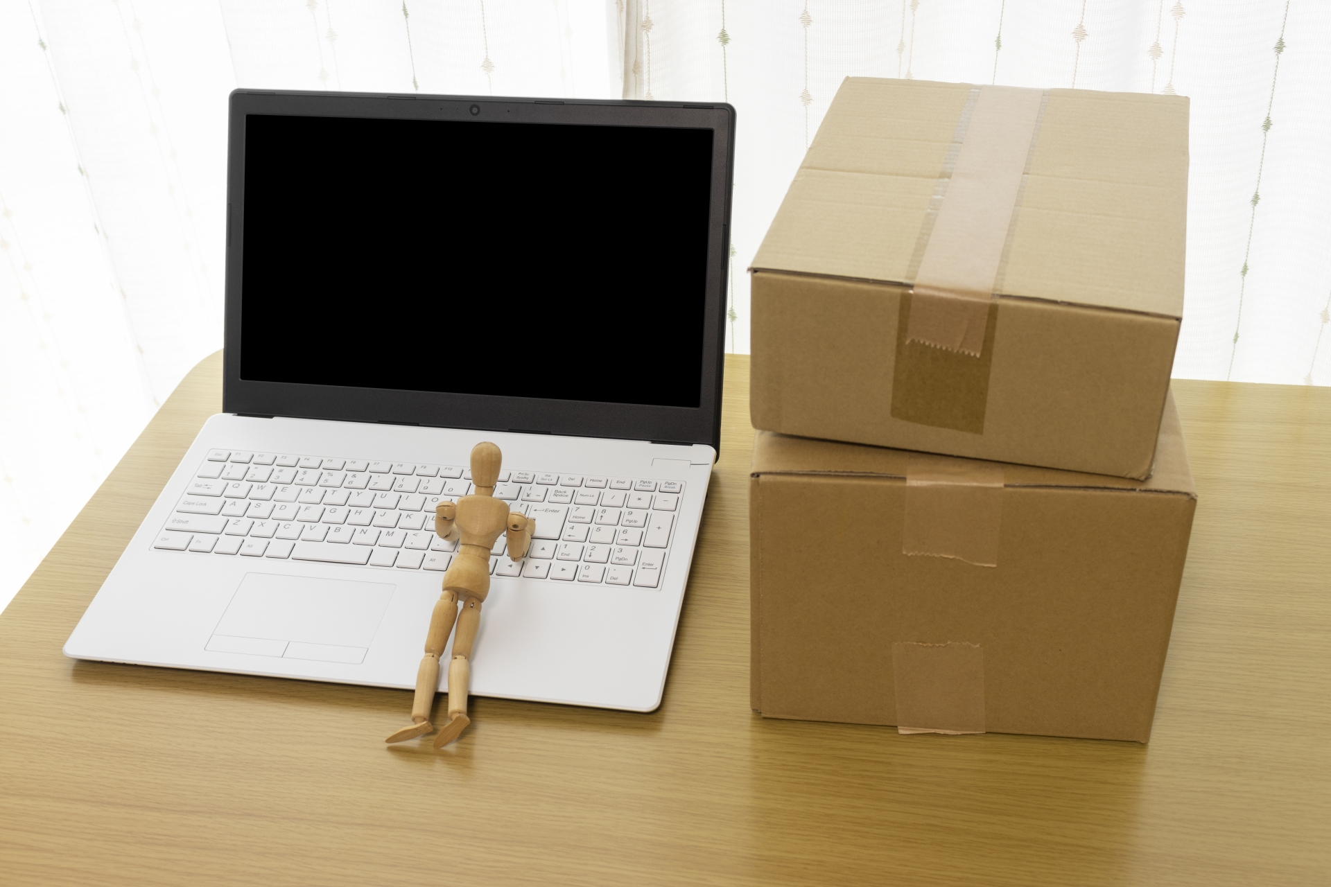 未使用パソコンのイメージ