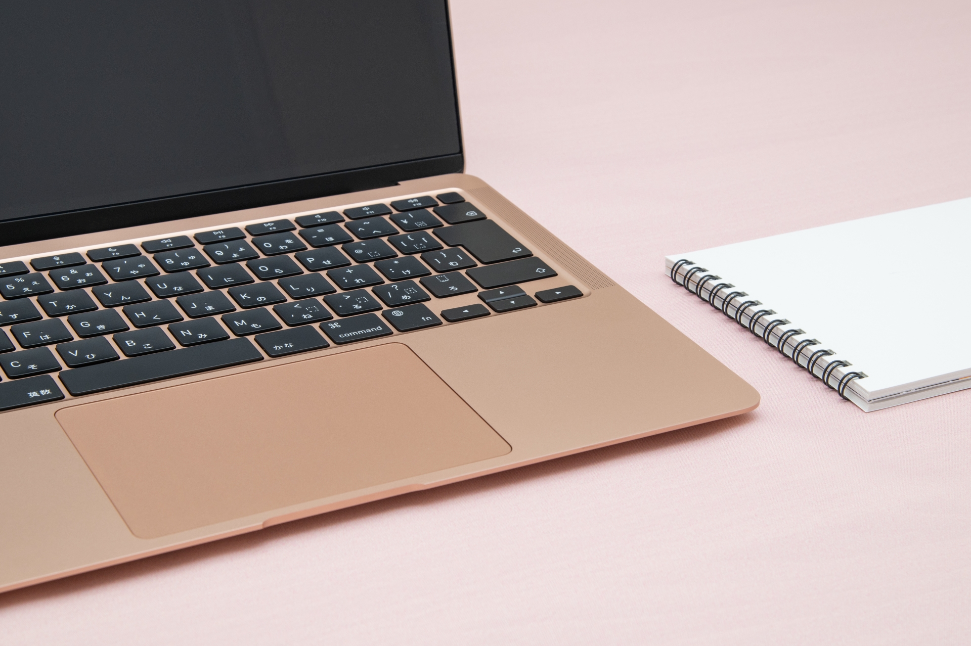 カレンダーとパソコン