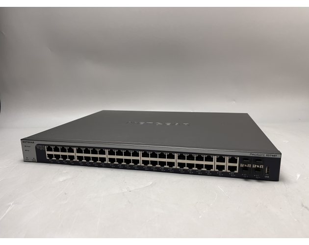  【新古品】NETGEAR XS748T 10G 44ポート SFP+スロット×4 スマートスイッチ(XS748T)(45340、02) 拡大