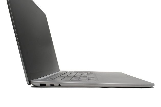 【即納パソコン】 Surface Laptop 4（15インチモデル）プラチナ (Win11pro64) 7N11(47607、04) 拡大