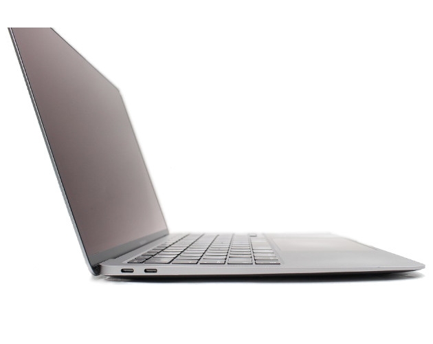 【即納パソコン】MacBookAir (M1, 2020) スペースグレイ(44798、03) 拡大