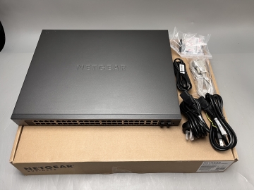 NETGEAR XS748T 10G 44ポート SFP+スロット×4 スマートスイッチ(XS748T) (45340)