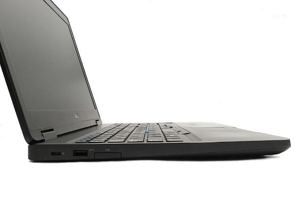 【即納パソコン】Latitude 5590 (Win11pro64)(SSD新品) 5N8　※テンキー付(45619、04) 拡大