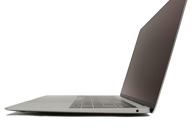 【即納パソコン】 MacBook Air (Retina, 13-inch, 2018) シルバー 5N8(46000、03) 拡大