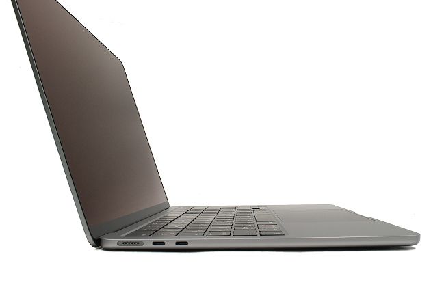 【即納パソコン】 MacBook Air (M2,  2022) スペースグレイ(46008、04) 拡大