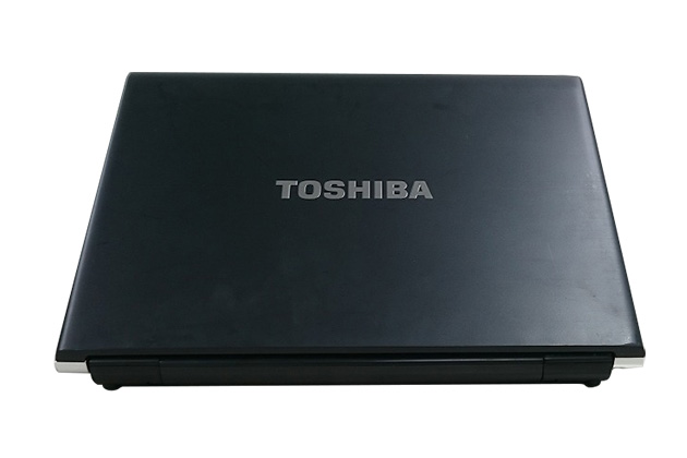東芝 dynabook RX3 TN240Y/3HD/Core i3/無線/マルチ/Win7のご案内です