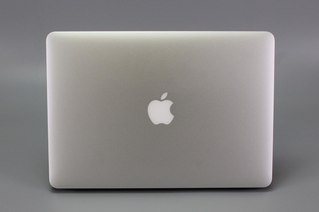 MacBook Air 6,2(36498、02) 拡大